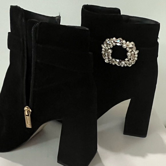 Jessica Simpson Suede Leather Black Ankle Boots - Picture 2 of 6